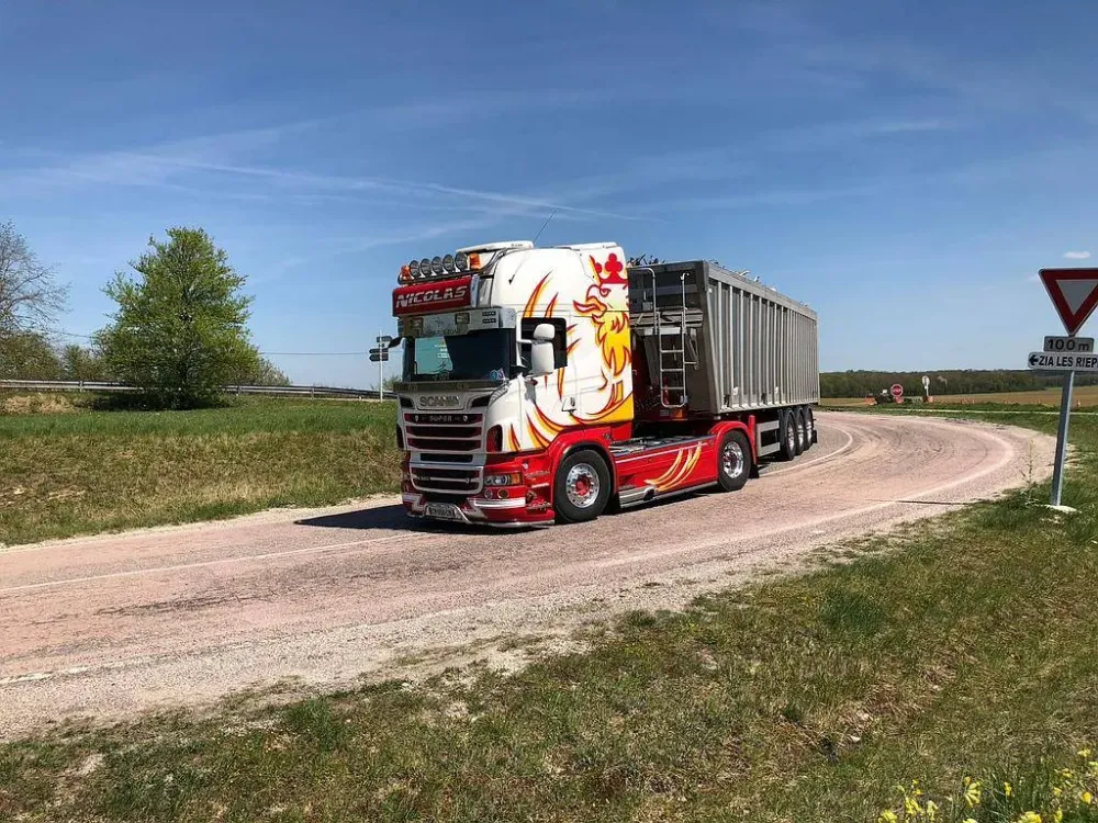 Transport camion benne près de Luxembourg